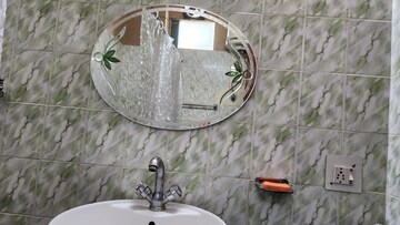 Bathroom in 2 BHK Builder Floor at Dlf Phase I – for Rent