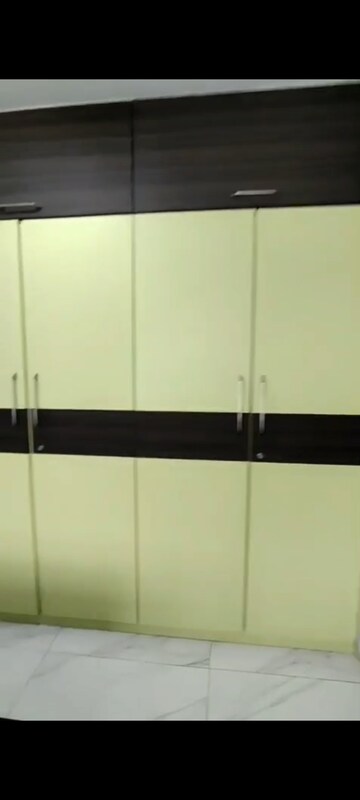 Furnished Amenities in 3 BHK Apartment at Paranjape Schemes Royal Court, Andheri East – for Rent