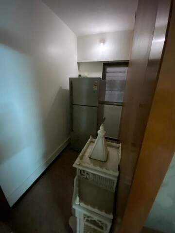 Staircase in 3 BHK Apartment at Santacruz West – for Rent