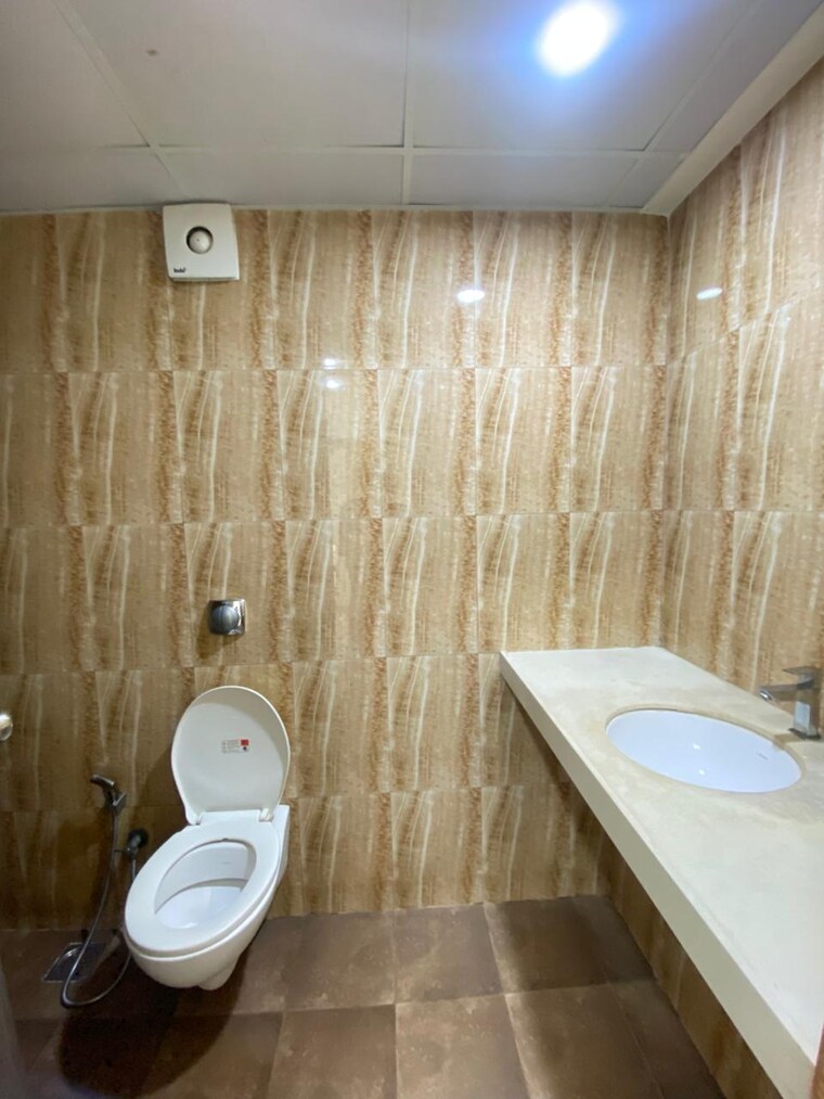 Bathroom, lodha-crown-quality-homes-dombivli 2 Bedroom 487 Sq.Ft. Apartment In Dombivli East Thane 9166091