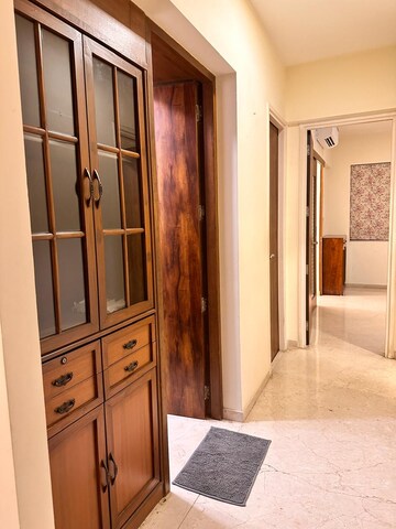 Room in 3 BHK Apartment at Kalpataru Sparkle, Bandra East – for Rent
