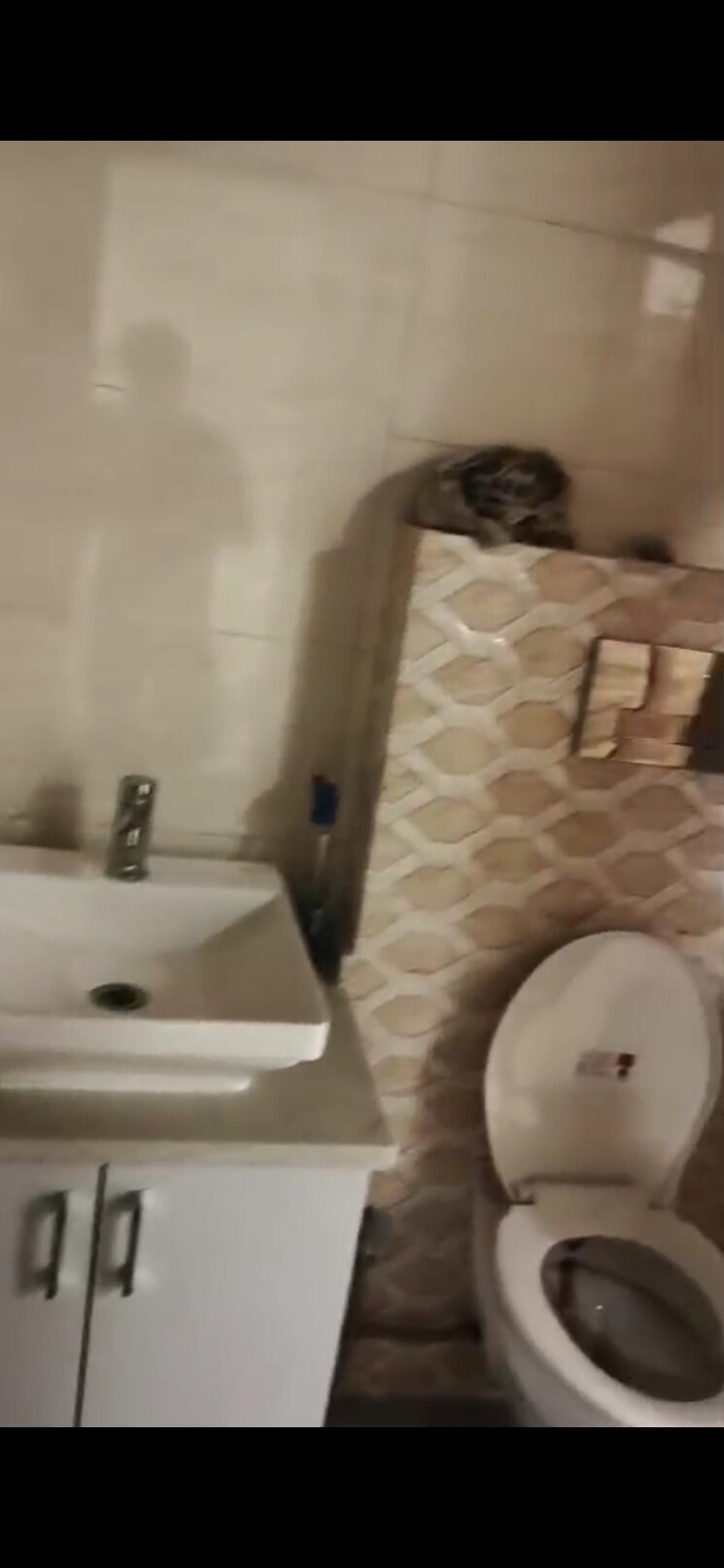 Bathroom, puri-kohinoor 3 Bedroom 1300 Sq.Ft. Builder Floor In Sector 89 Faridabad 9166161