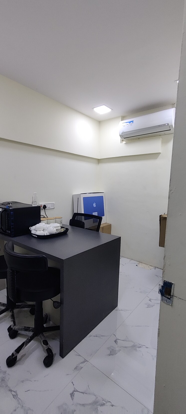 Team Area, kamat-industrial-estate Commercial Office Space 1300 Sq.Ft. In Prabhadevi Mumbai 9166172