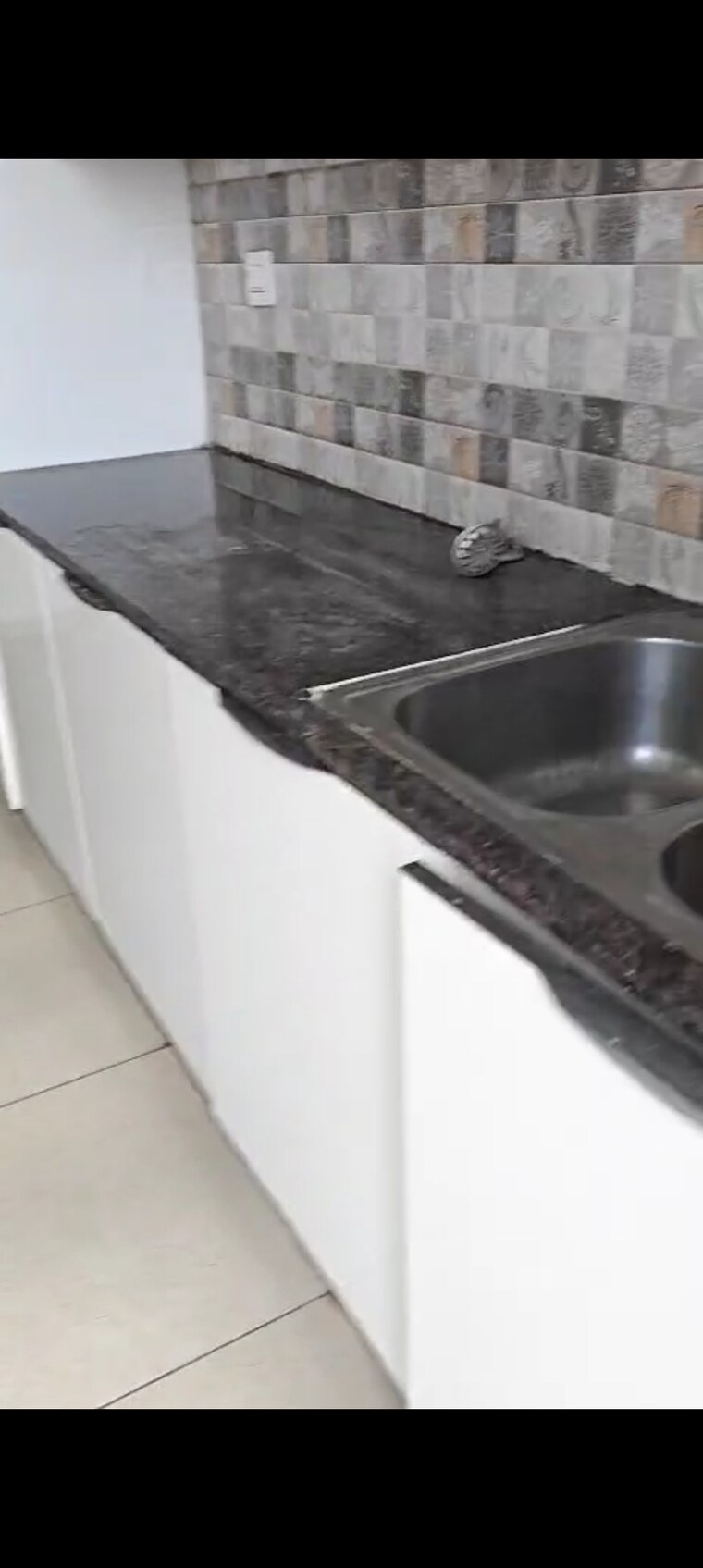 Kitchen, sushma-valencia 3.5 Bedroom 1800 Sq.Ft. Apartment In International Airport Road Zirakpur 9166231