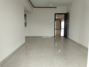 Room in 2 BHK Apartment at Shree Tirupati STG Signature Residency, Patlipada – for Rent