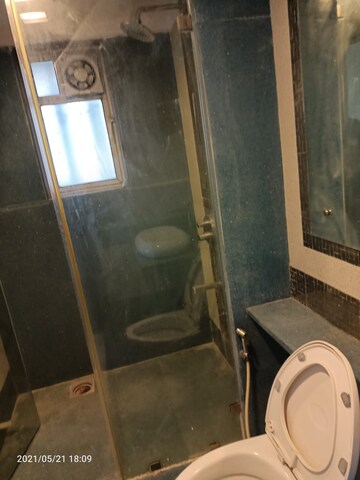 Furnished Amenities in 3.5 BHK Apartment at Anand 105, Bandra West – for Rent