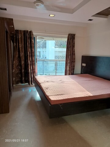 Bedroom in 3.5 BHK Apartment at Anand 105, Bandra West – for Rent