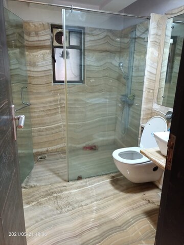 Bathroom in 3.5 BHK Apartment at Anand 105, Bandra West – for Rent