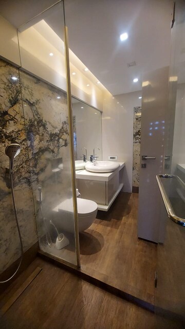 Bathroom in 4 BHK Apartment at Vinayak Heights Bandra, Bandra West – for Rent