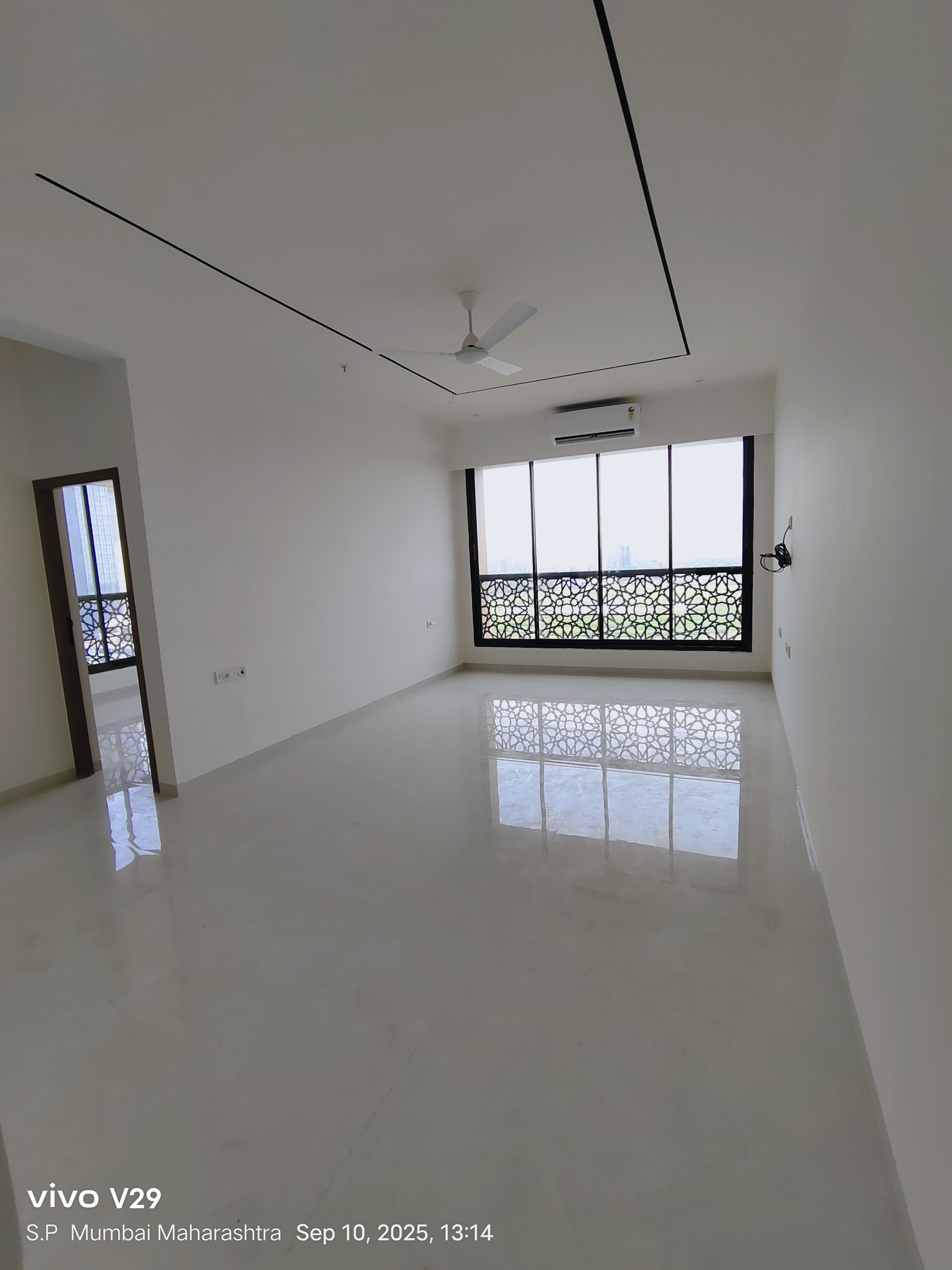 2 BHK + Servant Room Apartment For Rent in Alamdar The Auro