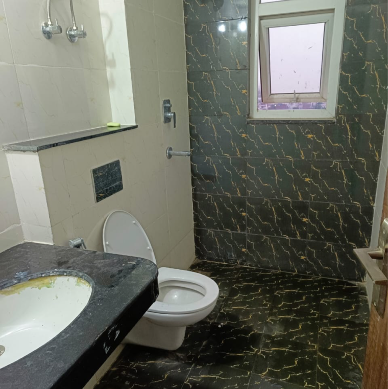Bathroom, bptp-discovery-park 2 Bedroom 1120 Sq.Ft. Apartment In Badauli Village Faridabad 9166288