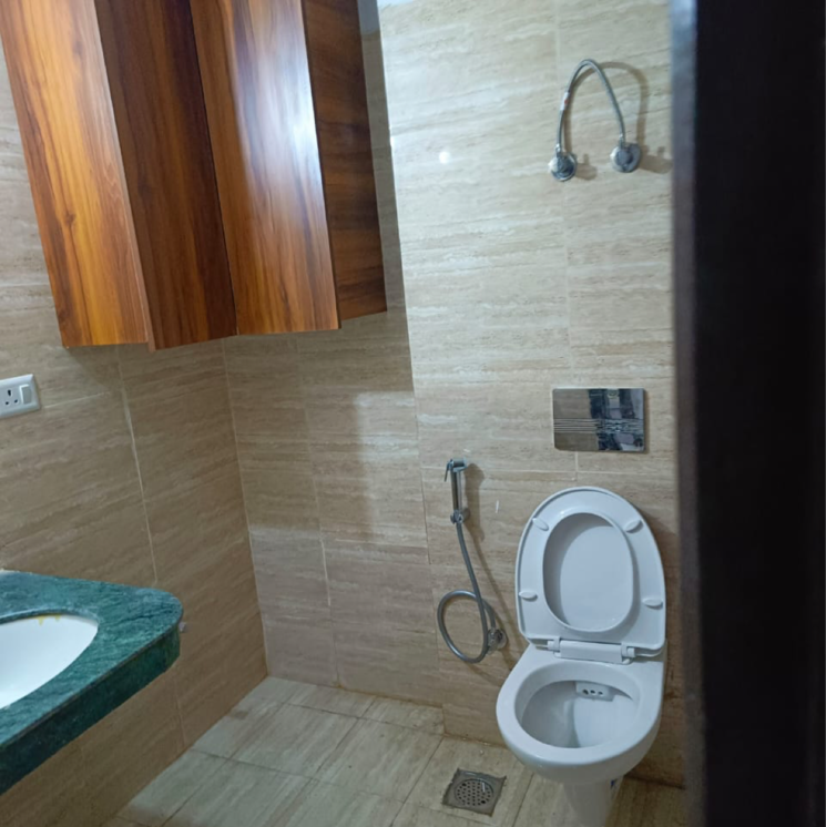 Bathroom, bptp-discovery-park 2 Bedroom 1120 Sq.Ft. Apartment In Badauli Village Faridabad 9166288