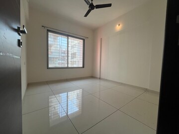 Room in 2 BHK Apartment at Sukhwani Coloronic, Ravet – for Rent