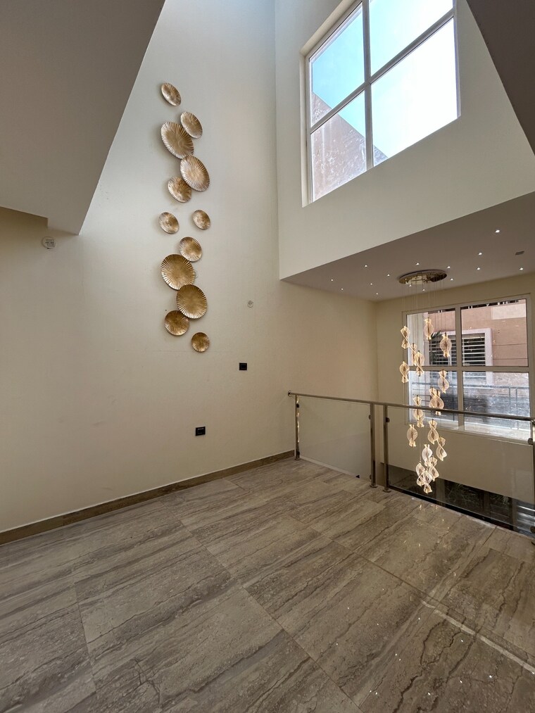 Room, unishire-esplanade 4 Bedroom 4704 Sq.Ft. Villa In Thanisandra Main Road Bangalore 9166376