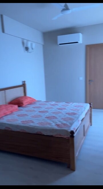 Bedroom in 2 BHK Apartment at M3M Heights, Sector 65 – for Rent
