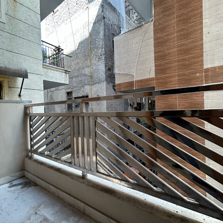 Balcony, govindpuri 2 Bedroom 550 Sq.Ft. Builder Floor In Govindpuri Delhi 9166450