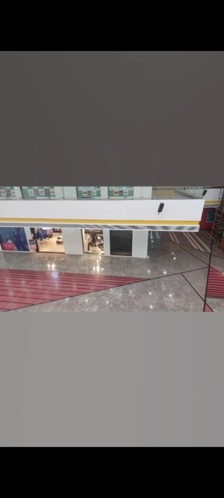 Swimming Pool, gomti nagar Commercial Shop 1350 Sq.Ft. In Gomti Nagar Lucknow 9166443