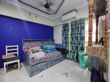 Bedroom in 2 BHK Apartment at Lodha Amara, Kolshet Road – for Rent