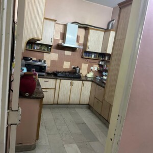 Kitchen in 6 BHK Independent House at Dlf Phase ii – for Sale