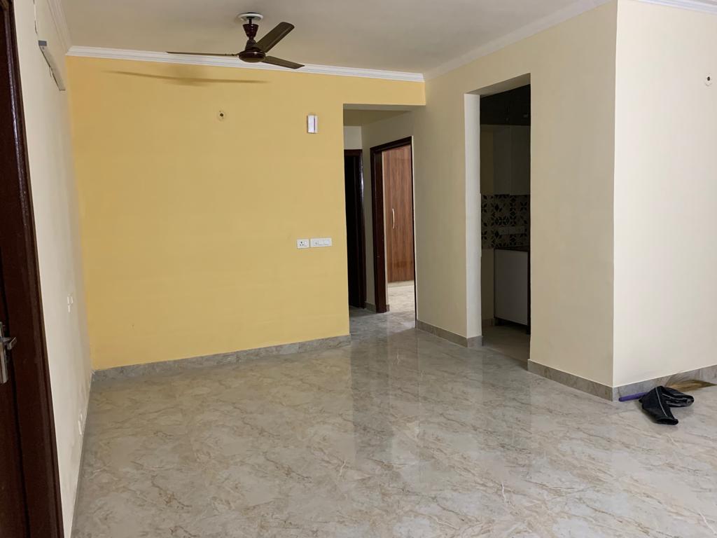 3 BHK + Extra Room Apartment For Rent in Amrapali Leisure Park