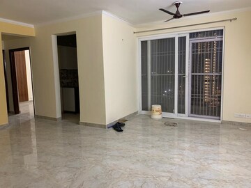 Room in 3 BHK Apartment at Amrapali Leisure Park, Amrapali Leisure Valley – for Rent