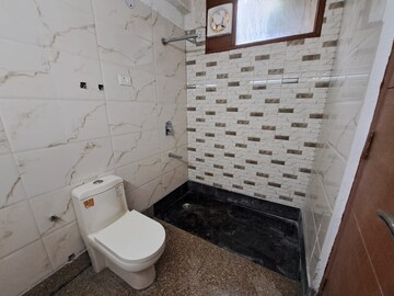 Bathroom in 1 BHK Builder Floor at Chittaranjan Park – for Rent
