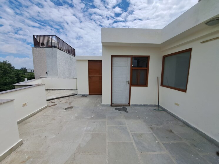 Room, chittaranjan park 1 Bedroom 550 Sq.Ft. Builder Floor In Chittaranjan Park Delhi 9166530