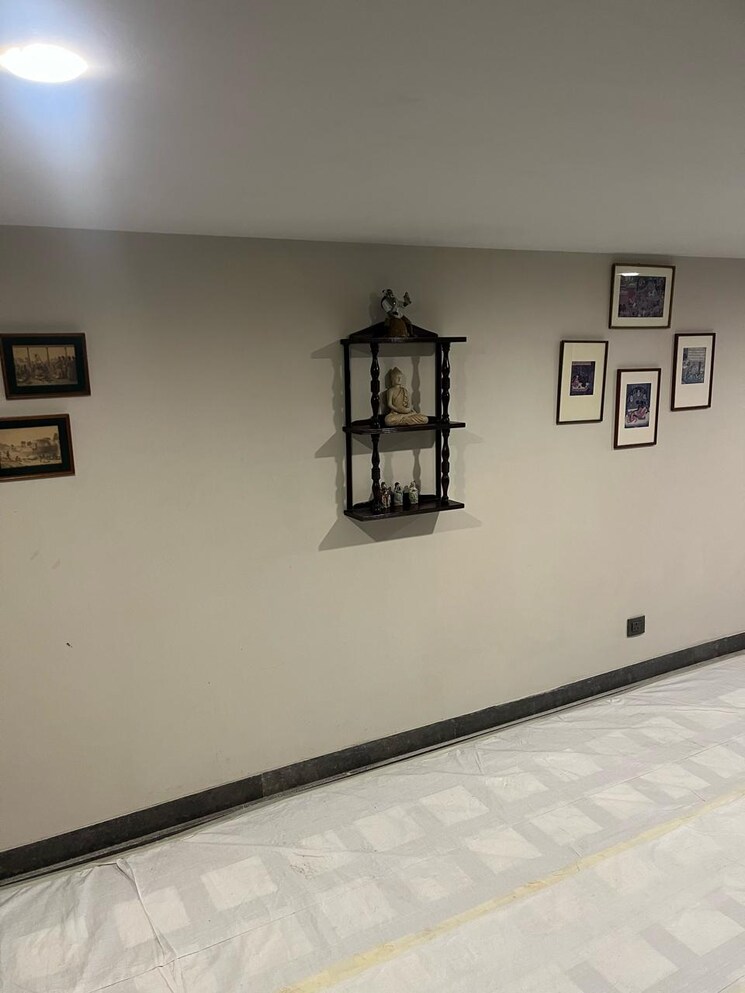 Room, greater kailash ii 3 Bedroom 3500 Sq.Ft. Builder Floor In Greater Kailash ii Delhi 9166543