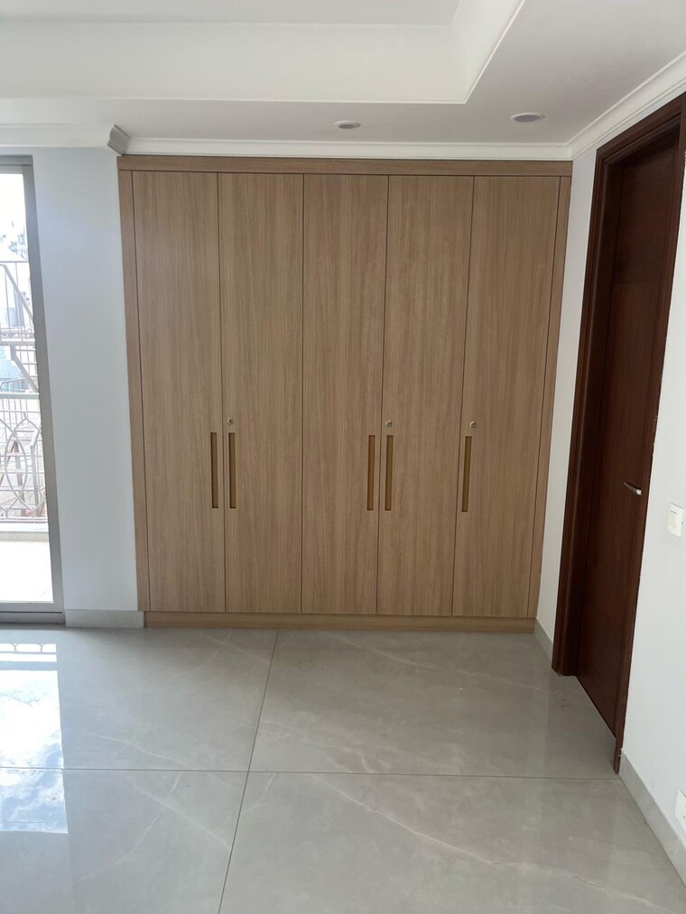 Room, greater kailash ii 3 Bedroom 3500 Sq.Ft. Builder Floor In Greater Kailash ii Delhi 9166543