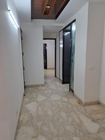 Room in 3 BHK Builder Floor at Chittaranjan Park – for Rent