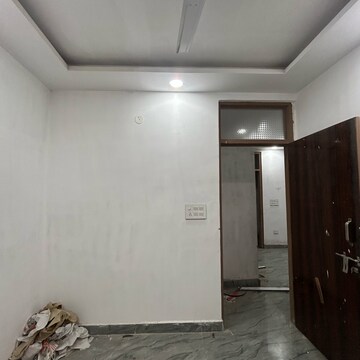 Room in 1 BHK Builder Floor at Govindpuri – for Sale