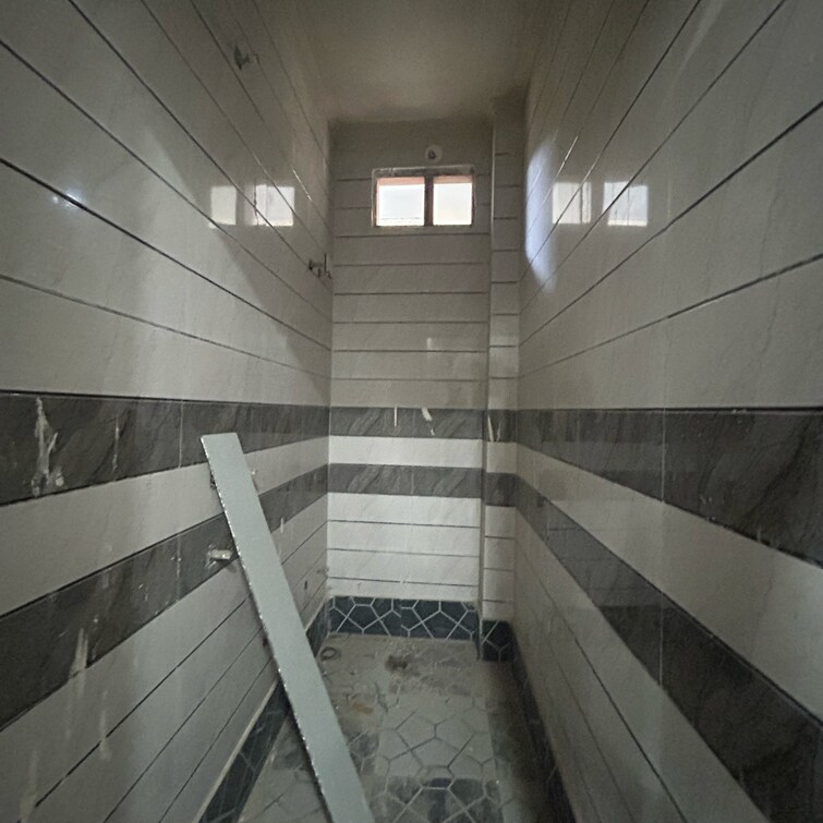 Balcony, govindpuri 1 Bedroom 400 Sq.Ft. Builder Floor In Govindpuri Delhi 9166704