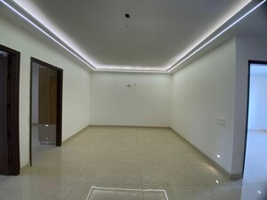 Room in 3 BHK Builder Floor at Sector 115 – for Sale