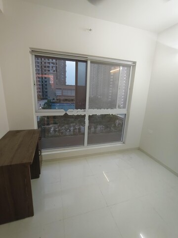 Room in 3 BHK Apartment at Godrej Green Cove, Mahalunge – for Rent
