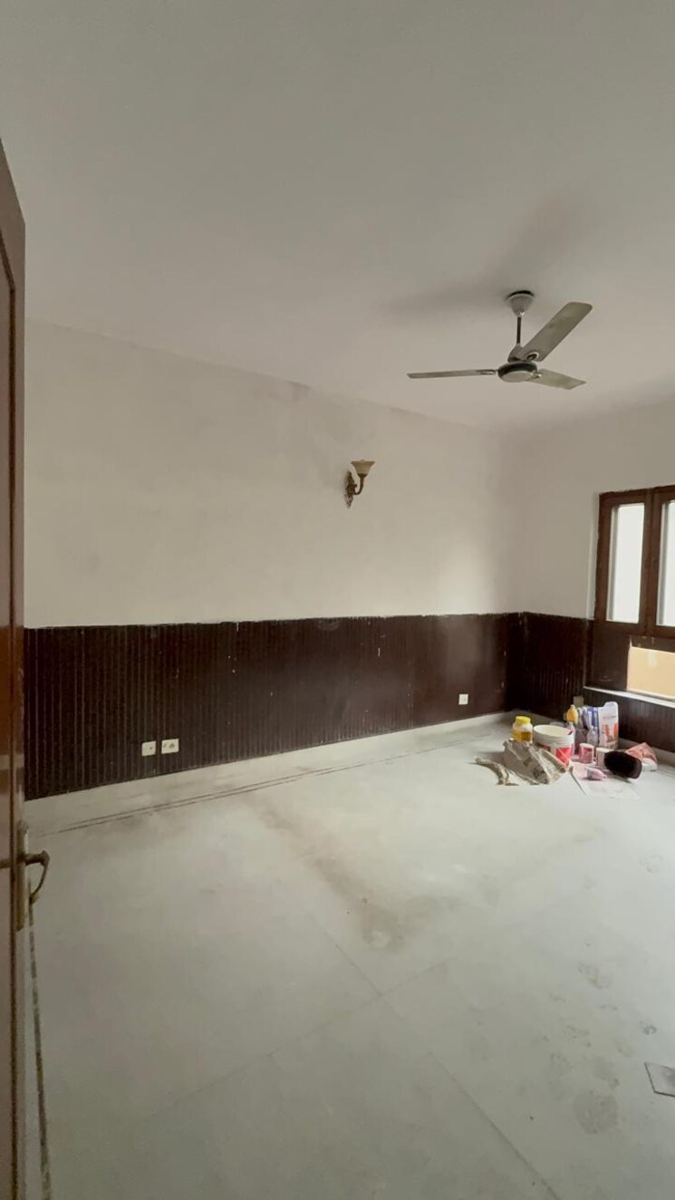 Room, sukhdev vihar 3 Bedroom 1800 Sq.Ft. Builder Floor In Sukhdev Vihar Delhi 9166681