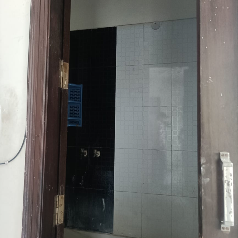 undefined, sector 21d 2 Bedroom 250 Sq.Yd. Builder Floor In Sector 21d Faridabad 9166720