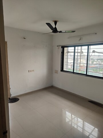 Room in 2 BHK Apartment at Adajan – for Rent