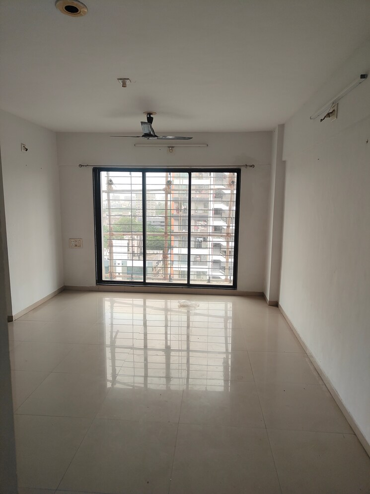Room, adajan 2 Bedroom 1250 Sq.Ft. Apartment In Adajan Surat 9166775