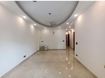 Building Lobby in 3 BHK Builder Floor at Saket – for Rent