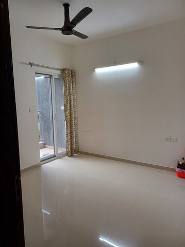 Room in 2 BHK Apartment at Bren Northern Lights, Jakkuru – for Rent