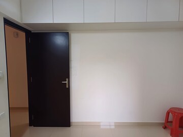 Room in 2 BHK Apartment at Bren Northern Lights, Jakkuru – for Rent