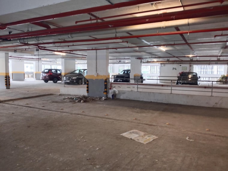  Parking, wadhwa-tw-gardens 2 Bedroom 629 Sq.Ft. Apartment In Kandivali East Mumbai 9166753