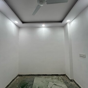 Furnished Amenities in 2 BHK Builder Floor at Govindpuri – for Sale