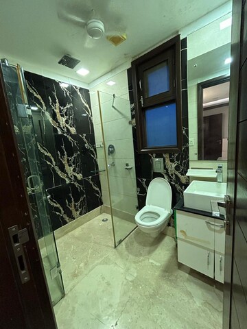 Team Area in 3 BHK Builder Floor at Kalkaji – for Rent