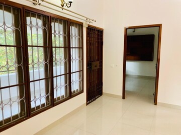 Room in 5 BHK Villa at Indiranagar – for Rent