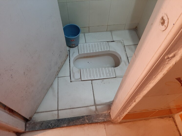 Bathroom, kamal-chs 1 Bedroom 600 Sq.Ft. Apartment In Anand Nagar Chinchwad Pune 9167123