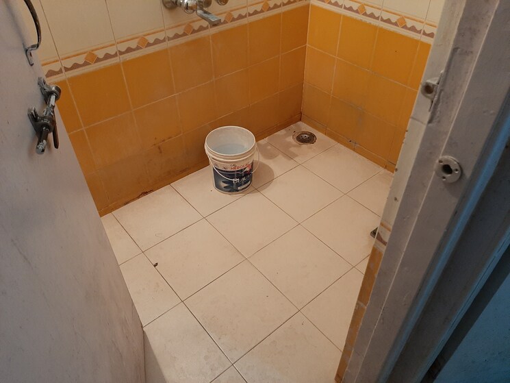 Bathroom, kamal-chs 1 Bedroom 600 Sq.Ft. Apartment In Anand Nagar Chinchwad Pune 9167123