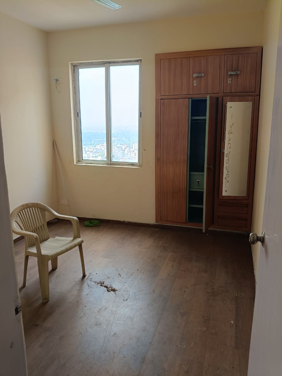 3 BHK + Servant Room Apartment For Rent in Sikka Karnam Greens