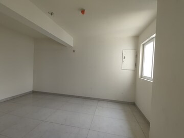 Room in 4 BHK Apartment at Salarpuria Aqua Vista, Bannerghatta Road – for Sale