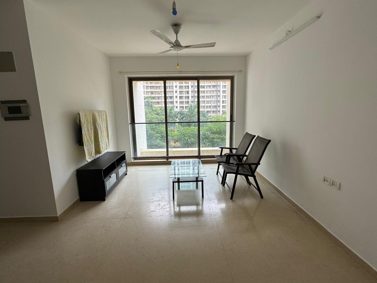 2 BHK Apartment For Rent in Kalpataru Aura
